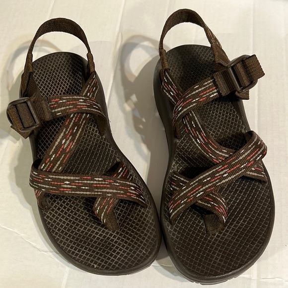 EUC Chaco Z2 Unaweep Brown Stitch performance sandal toe loop Southwestern W8 - Picture 2 of 10